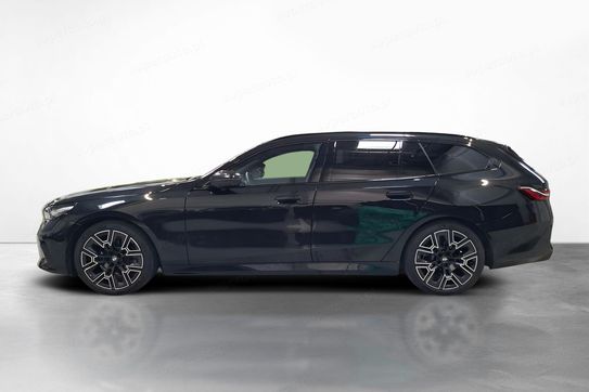 BMW Seria 5 520i mHEV aut