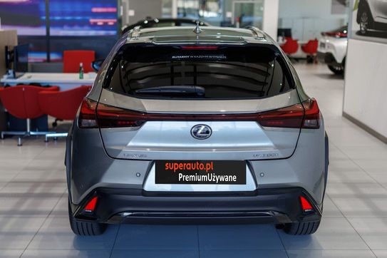 Lexus UX 300h F Sport Design