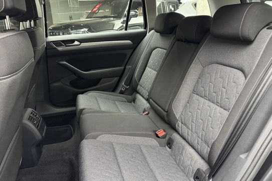 Volkswagen Passat 1.5 TSI Business DSG