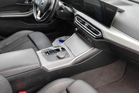 BMW Seria 3 Touring 320d xDrive