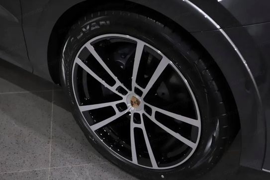 Porsche Cayenne Coupe E-Hybrid