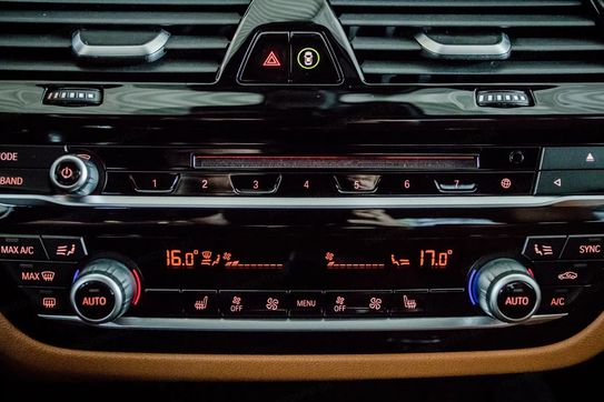 BMW Seria 5 530i xDrive aut