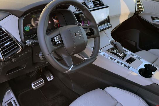 DS DS7 Etoile 4x4 1.6 E-Tense Plug-In Hybrid