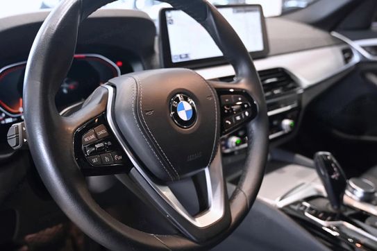 BMW Seria 5 530i xDrive