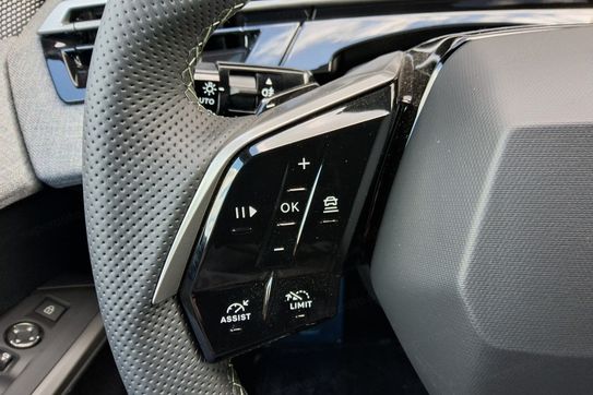 Peugeot 3008 GT 1.2 mHEV e-DCS6