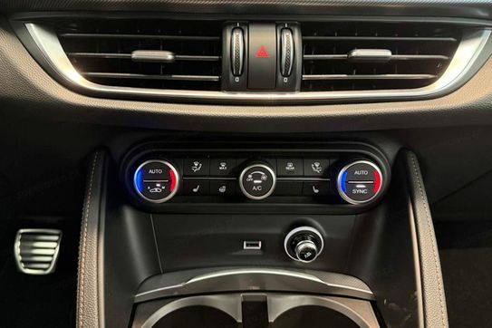 Alfa Romeo Stelvio 2.0 Turbo Intensa Q4