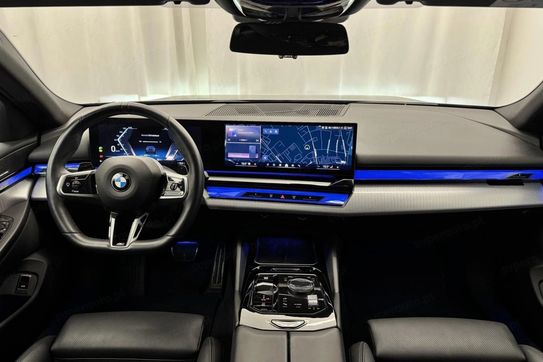 BMW Seria 5 520i mHEV M Sport  aut