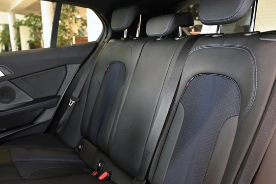 BMW Seria 1 118i M Sport