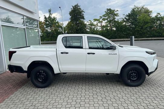 Toyota HiLux mHEV Double Cab Live 4x4 aut