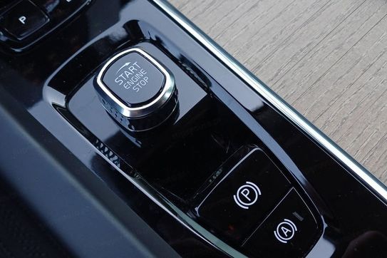 Volvo XC60 B5 B AWD Plus Bright aut