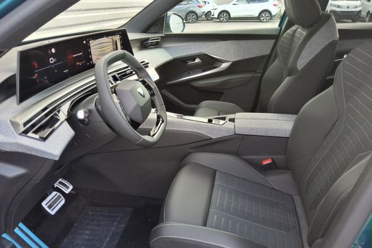 Peugeot 3008 GT 1.2 mHEV e-DCS6