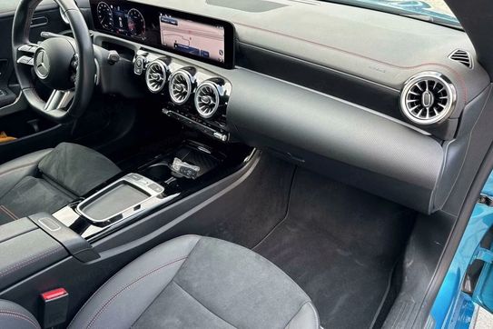 Mercedes CLA 180 AMG Line