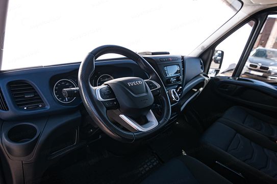 Iveco Daily 35S18 L4H2 Hi-Matic