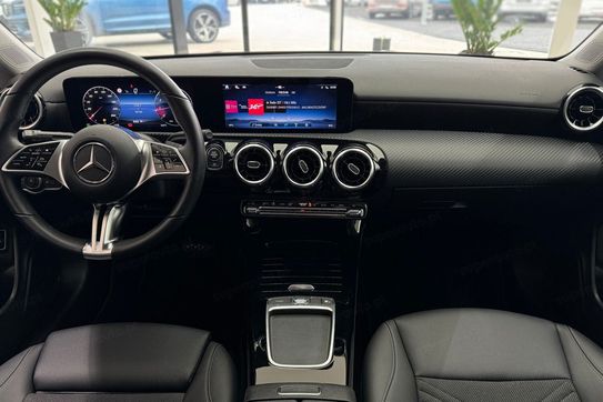 Mercedes CLA 200 mHEV 7G-DCT