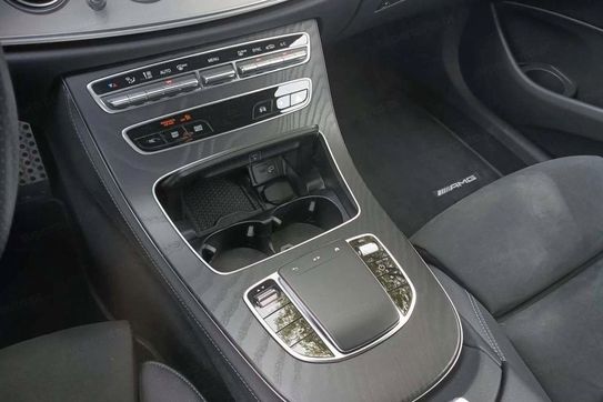 Mercedes E Klasa 220 d 4-Matic AMG