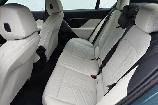 BMW Seria 5 520d xDrive M Sport