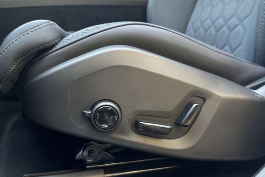 Volvo XC60 T6 Plug-In Hybrid AWD Plus Bright