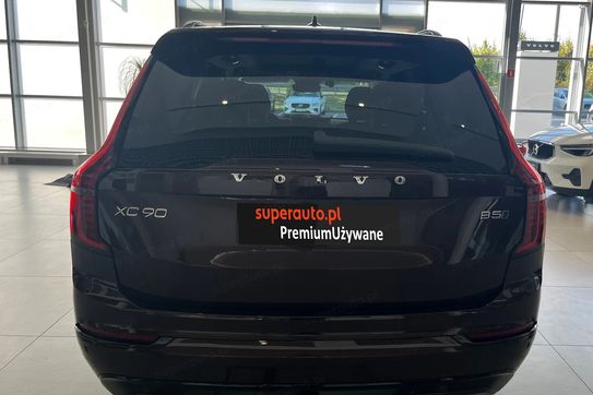 Volvo XC90 B5 B AWD Ultra Dark 7OS
