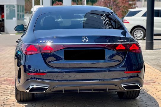 Mercedes Klasa E 220 d 4-Matic AMG