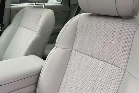 Leapmotor B10 Design Hybrid EV 18,8 kWh