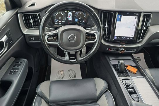 Volvo XC60 B5 B AWD R-Design aut