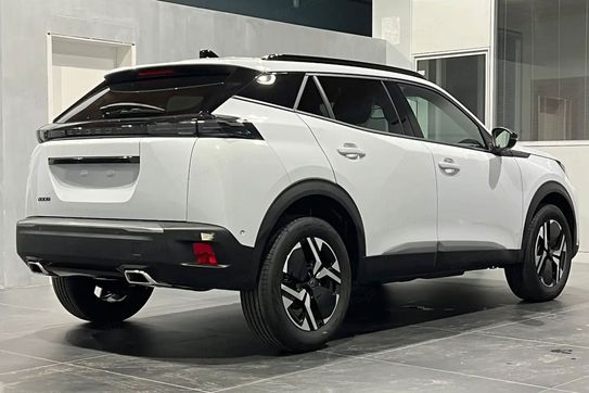 Peugeot 2008 Allure EAT8 1.2 PureTech