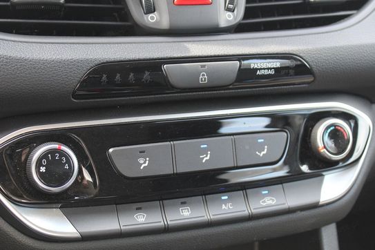 Hyundai i30 1.5 T-GDI Modern