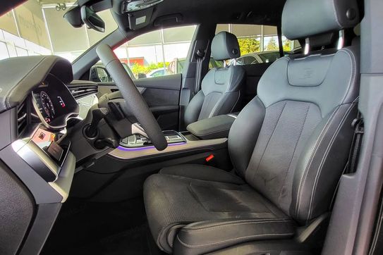 Audi Q8 45 TDI mHEV quattro Tiptronic