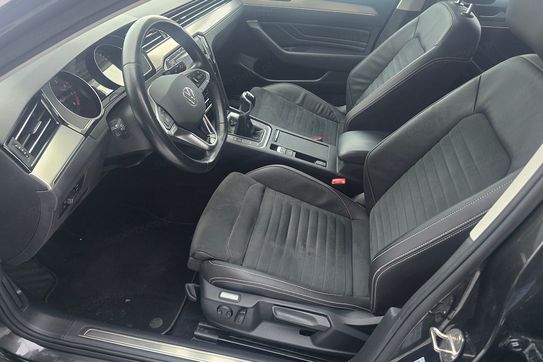 Volkswagen Passat 1.5 TSI EVO Elegance