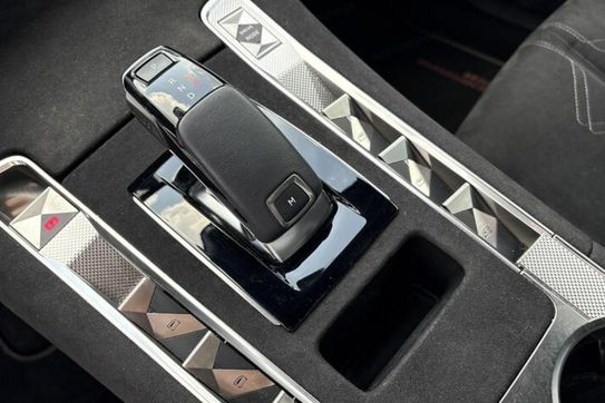 DS DS7 Performance Line 1.5 BlueHDi  aut