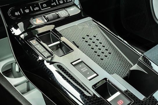 Citroen C5 Aircross Plus eDCT6 1.2 mHEV