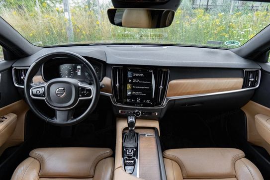 Volvo V90 D4 Inscription