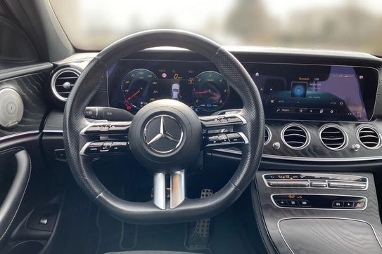 Mercedes Klasa E 220 d mHEV 4-Matic AMG 9G-Tronic