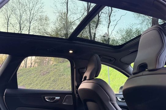 Volvo XC60 B5 B AWD Ultra Dark aut