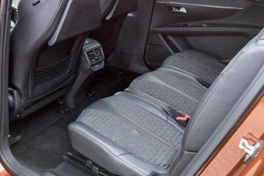Peugeot 5008 2.0 BlueHDi  S&S EAT8