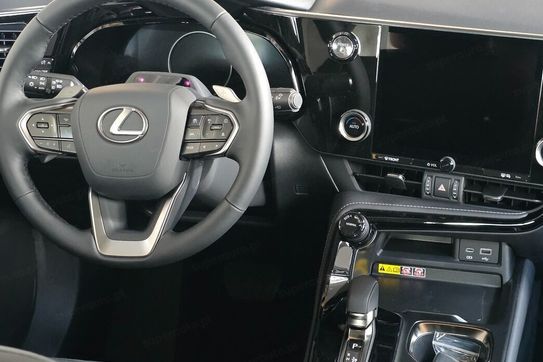 Lexus NX 350h Elegance 2WD