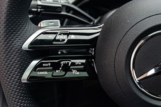 Mercedes Klasa E 200 4-Matic AMG