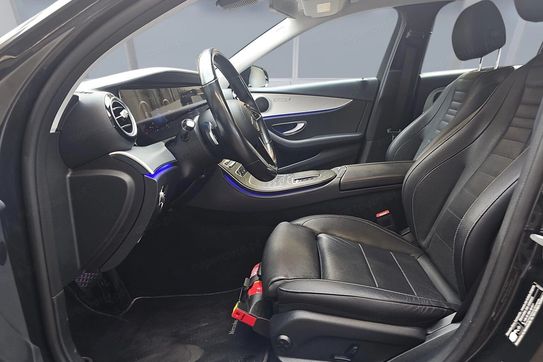 Mercedes E Klasa 220 d 4MATIC Avantgarde