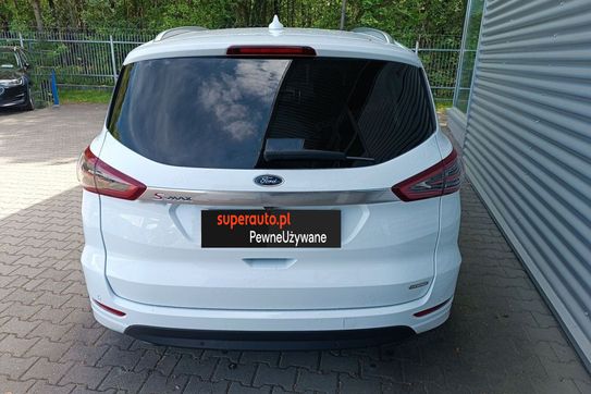 Ford S-MAX Hybrid Titanium CVT