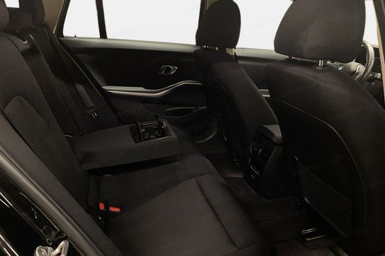 BMW Seria 3 320d mHEV sport-aut