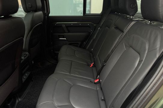Land Rover Defender 110 Hardtop 3.0 D250 mHEV X-Dynamic