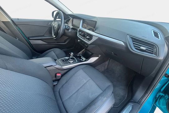 BMW Seria 1 118i Advantage