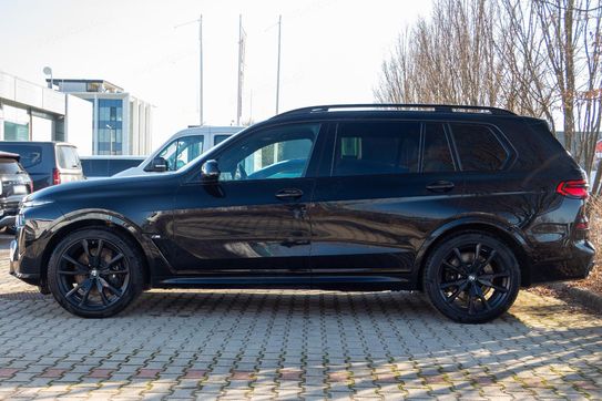 BMW X7 M60i xDrive