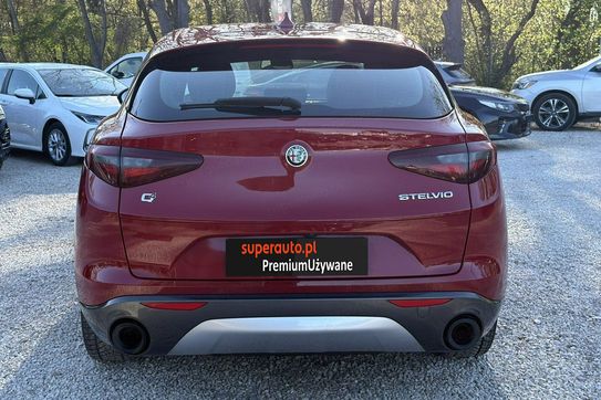 Alfa Romeo Stelvio Turbo TI Q4 aut
