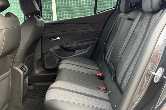 Peugeot 408 1.2 PureTech Allure Pack S&S EAT8