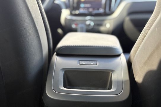 Volvo XC60 T6 Plug-In Hybrid AWD Plus Bright