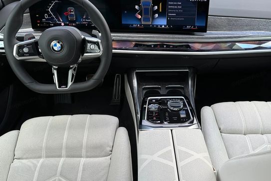 BMW Seria 7 740d xDrive mHEV M Sport sport-aut