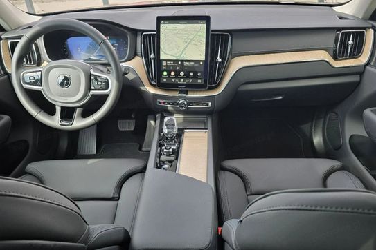 Volvo XC60 T8 Plug-In Hybrid AWD Ultra Dark aut