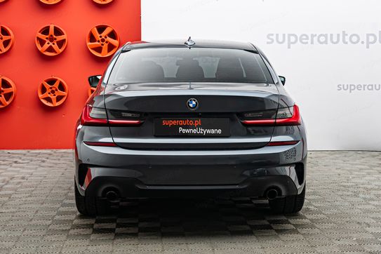 BMW Seria 3 318d