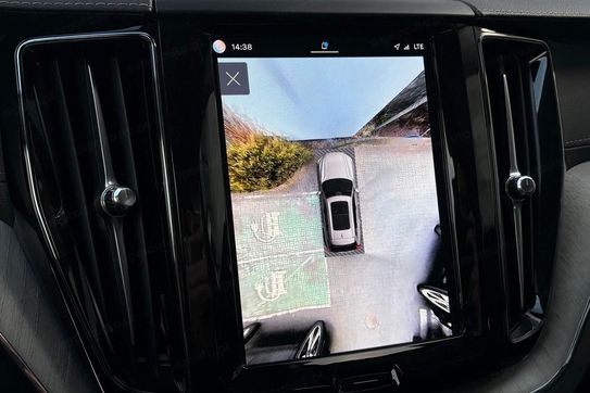 Volvo XC60 T6 Plug-In Hybrid AWD Ultra Dark